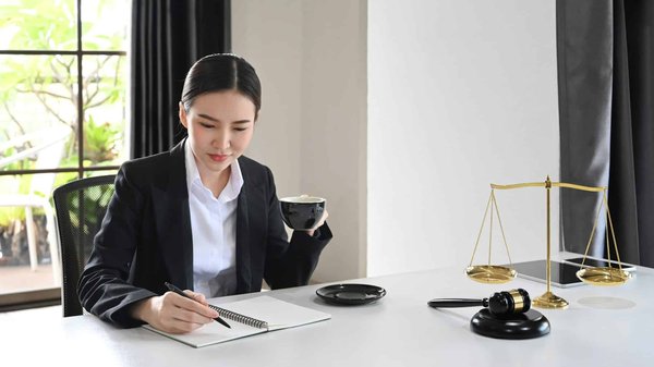 Avocat en droit des affaires à Lyon : Conseils pour faire le bon choix